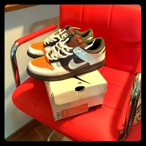 Nike Dunk Low SB “Oompa Loompa” Size 9 w/ og box